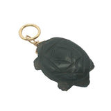 Charms doré tortue taillée dans du quartz fumé