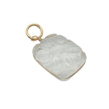 Charms doré cristal blanc rectangulaire avec fleur gravée