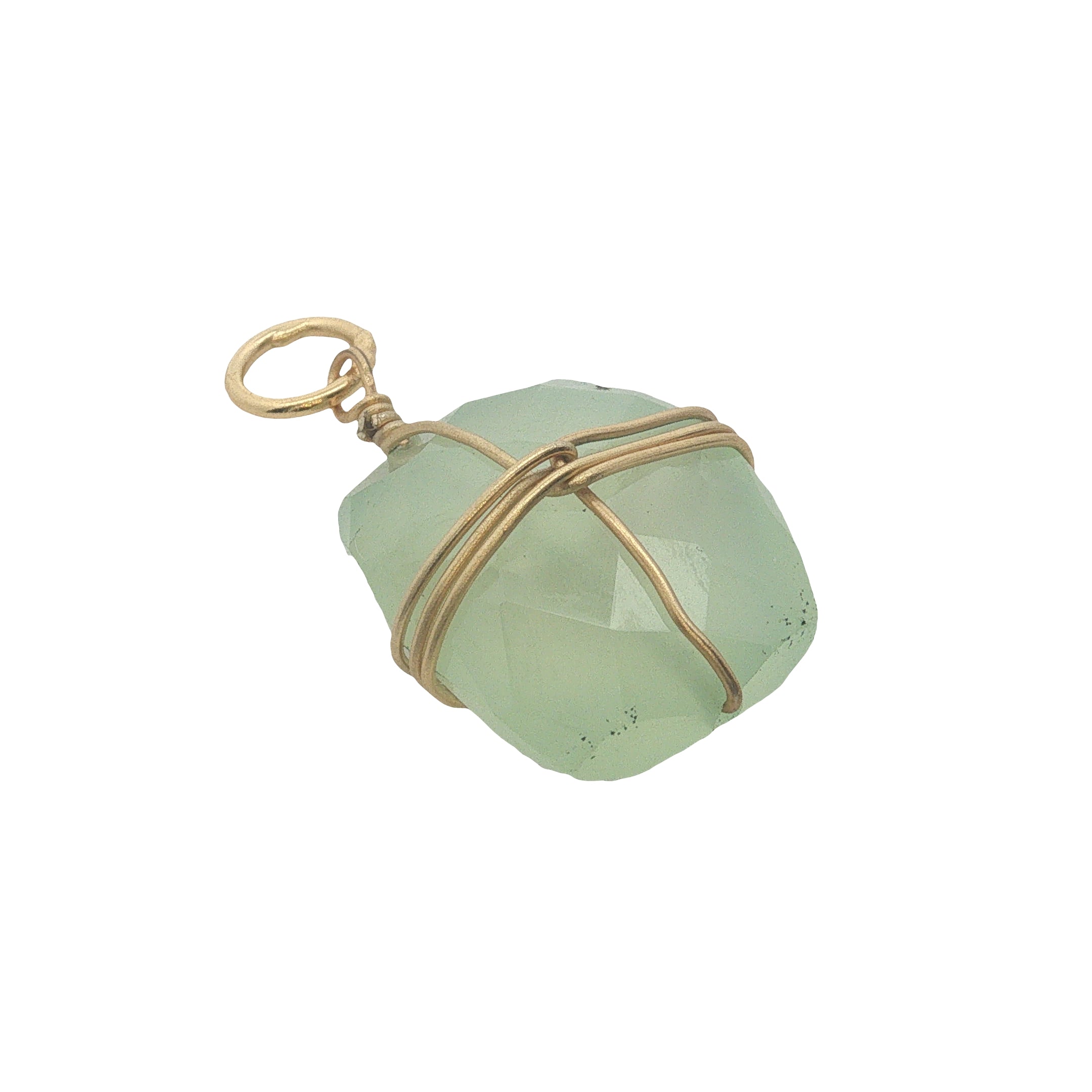 Charms doré prehnite ovale facettée entourée d'un fil doré