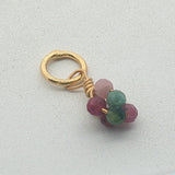 Charms doré grappe de tourmaline