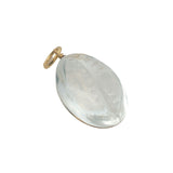 Charms doré coquillage taillé dans du cristal avec fil doré
