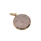Charms médaille dorée avec visage taillé dans du quartz rose