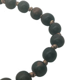 Collier doré perles en bois marron foncé 94 cm