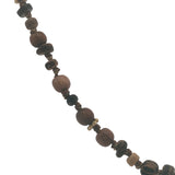 Collier doré perles en bois, couronnes dorées et noeuds marrons 64 cm