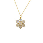 Collier doré fleur en pierre naturelle - PIERRE DE LUNE