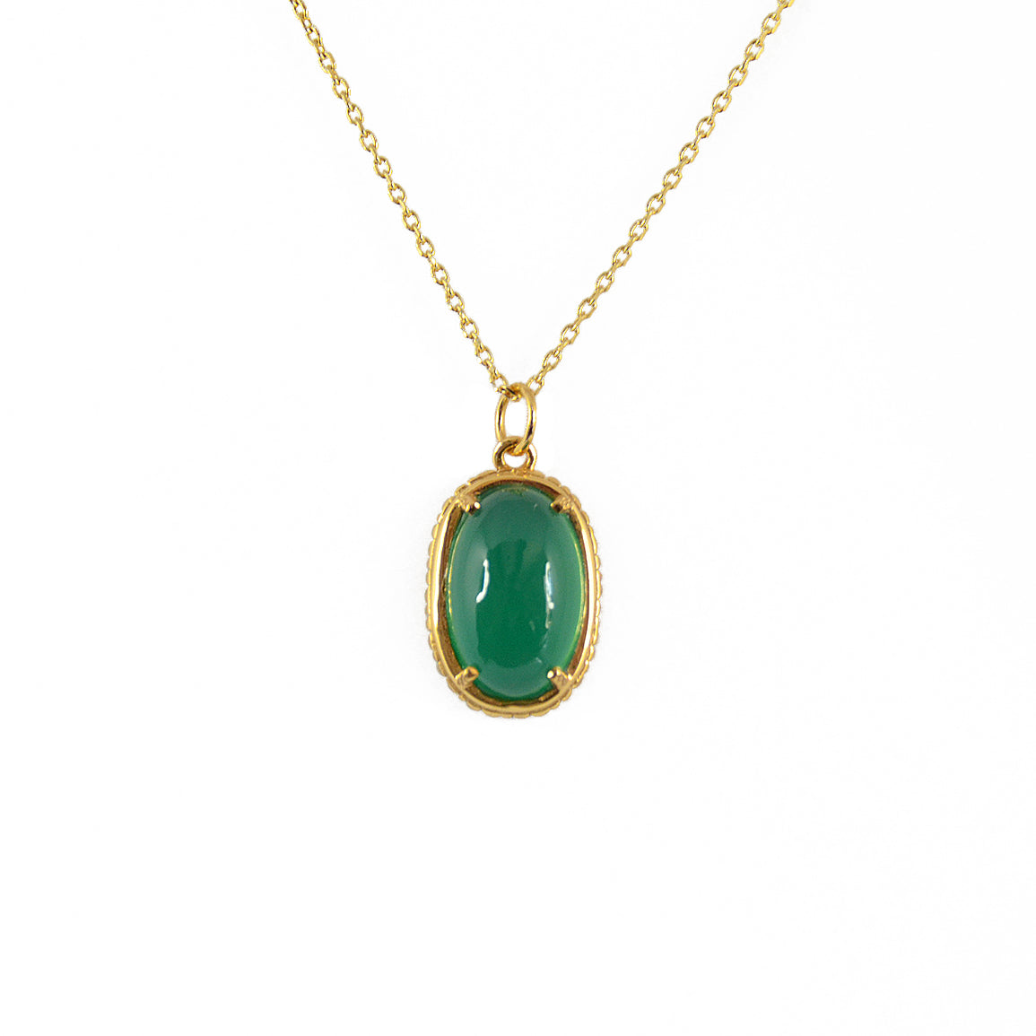 Collier doré scarabée pierre bombée