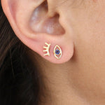 Boucles dorées clin d’oeil et zircon