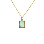 Collier dorée pendentif texturé et pierre rectangulaire -