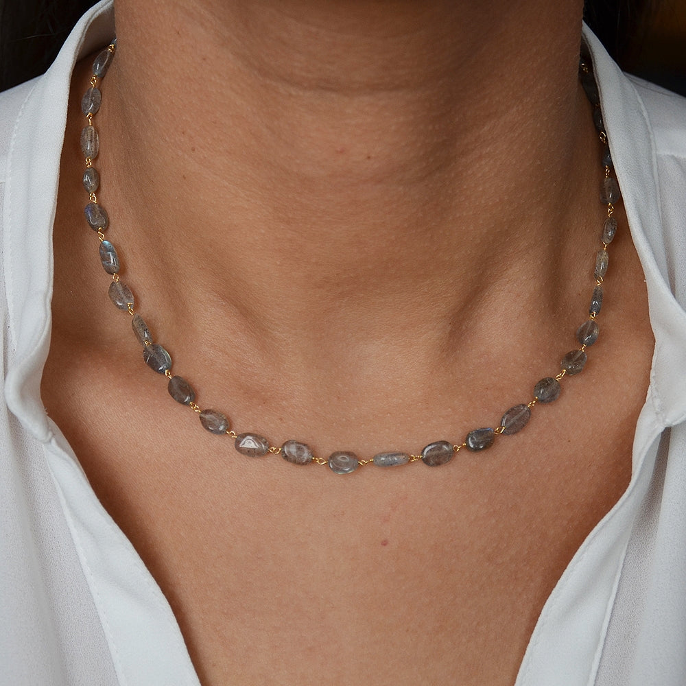 Collier doré et labradorite