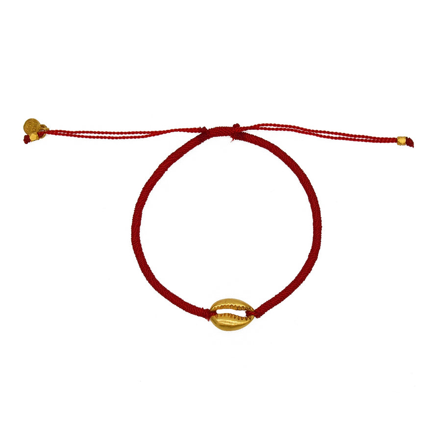 Bracelet cordon rouge et cauri doré