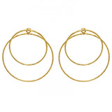 Boucles dorées martelées
