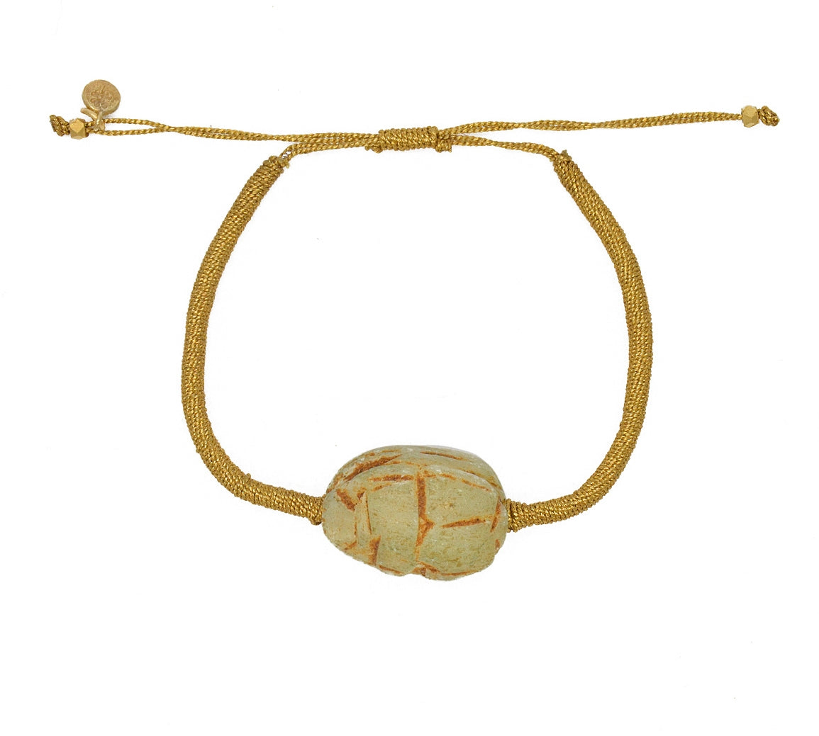 Bracelet tressé doré et scarabée - BEIGE