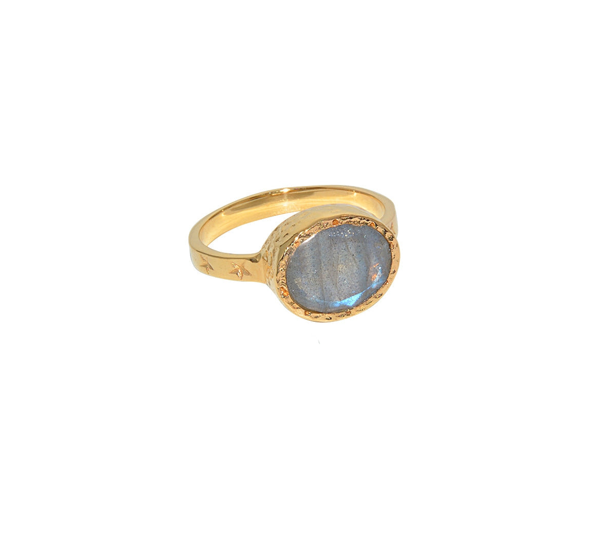 Bague dorée martelée pierre ovale et étoiles - 50 /