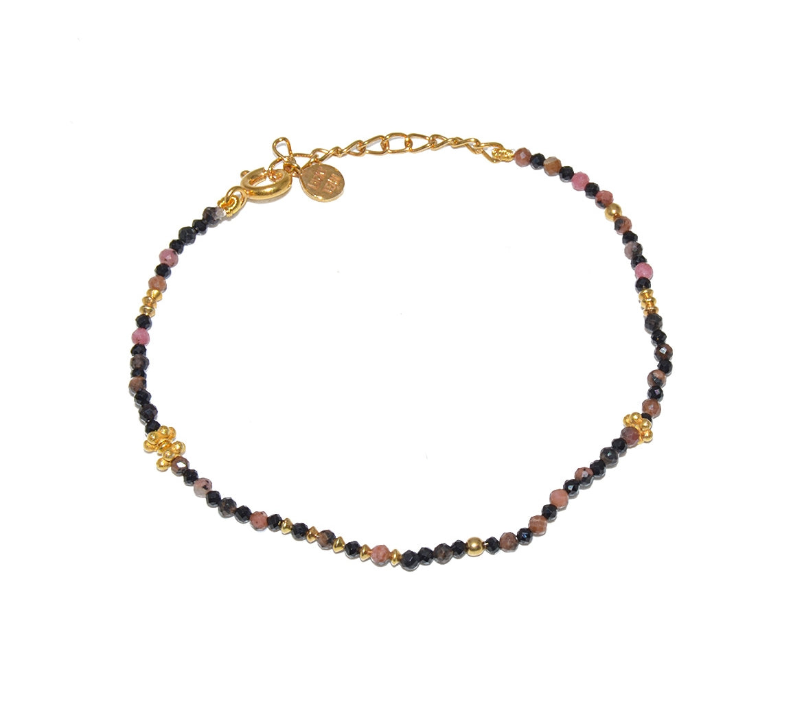 Bracelet doré petites pierres naturelles et perles dorées -