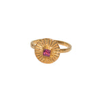 Bague dorée martelée rond strié et pierre