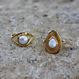 Bague dorée martelée et oeil pierre - 50 / PERLE