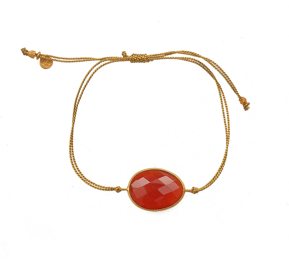 Bracelet cordon doré et pierre facettée - ONYX ROUGE