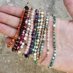 Bracelet cordon rose et pierres naturelles