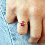 Bague dorée pierre ovale serti ouvert - 50 / RUBIS