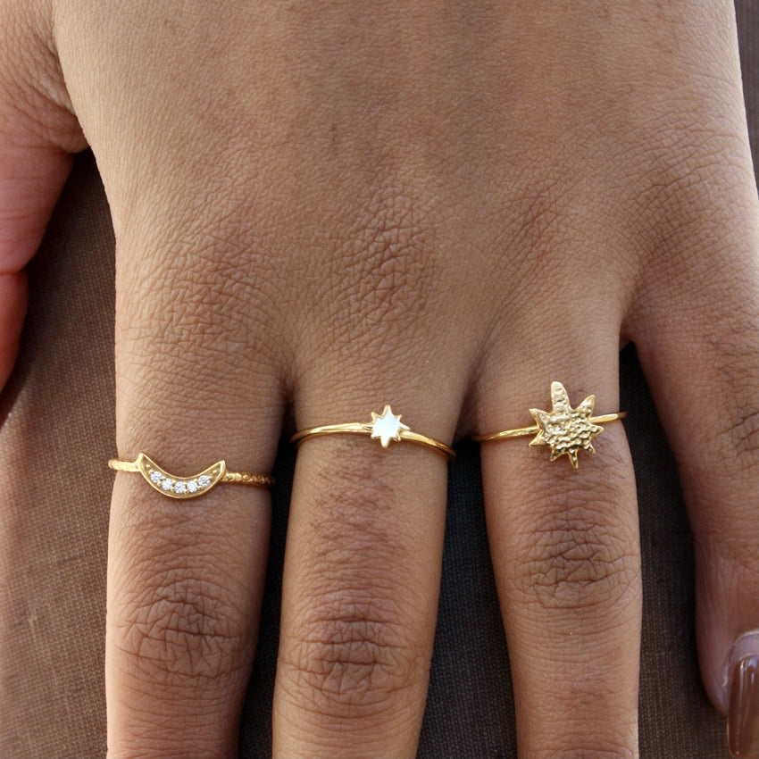 Bague rose des vents dorée à l’or fin 18k - Bagues