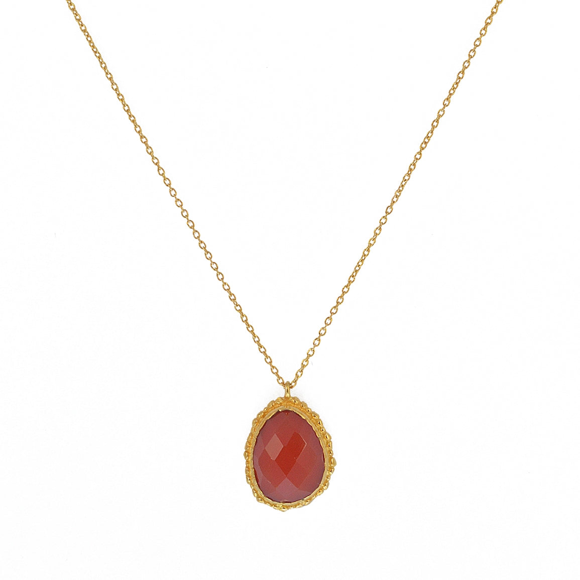 Collier doré et onyx rouge