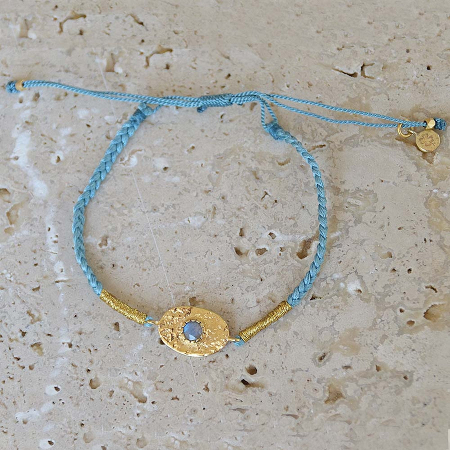 Bracelet bleu jean médaille martelée et labradorite
