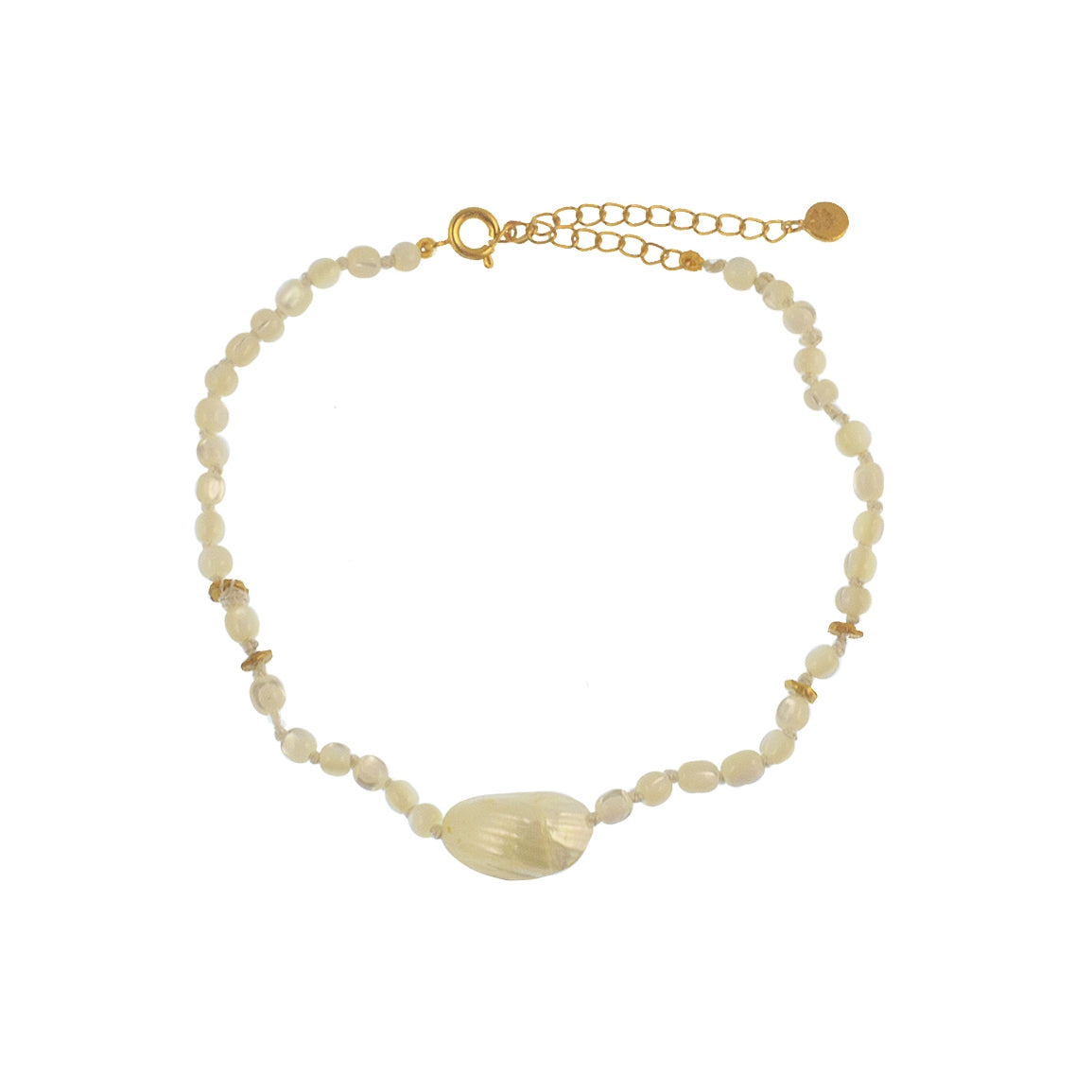 Bracelet de cheville doré et perles