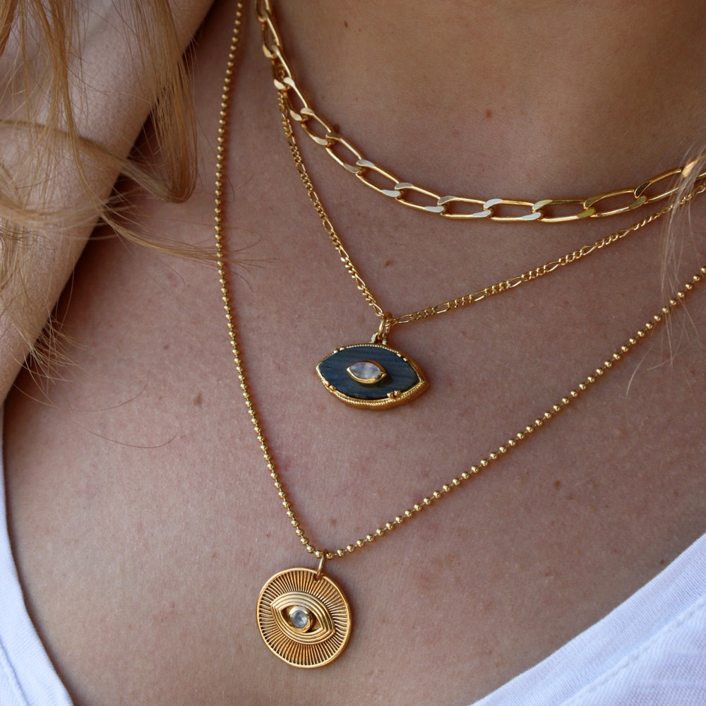 Collier doré oeil ovale en pierre naturelle