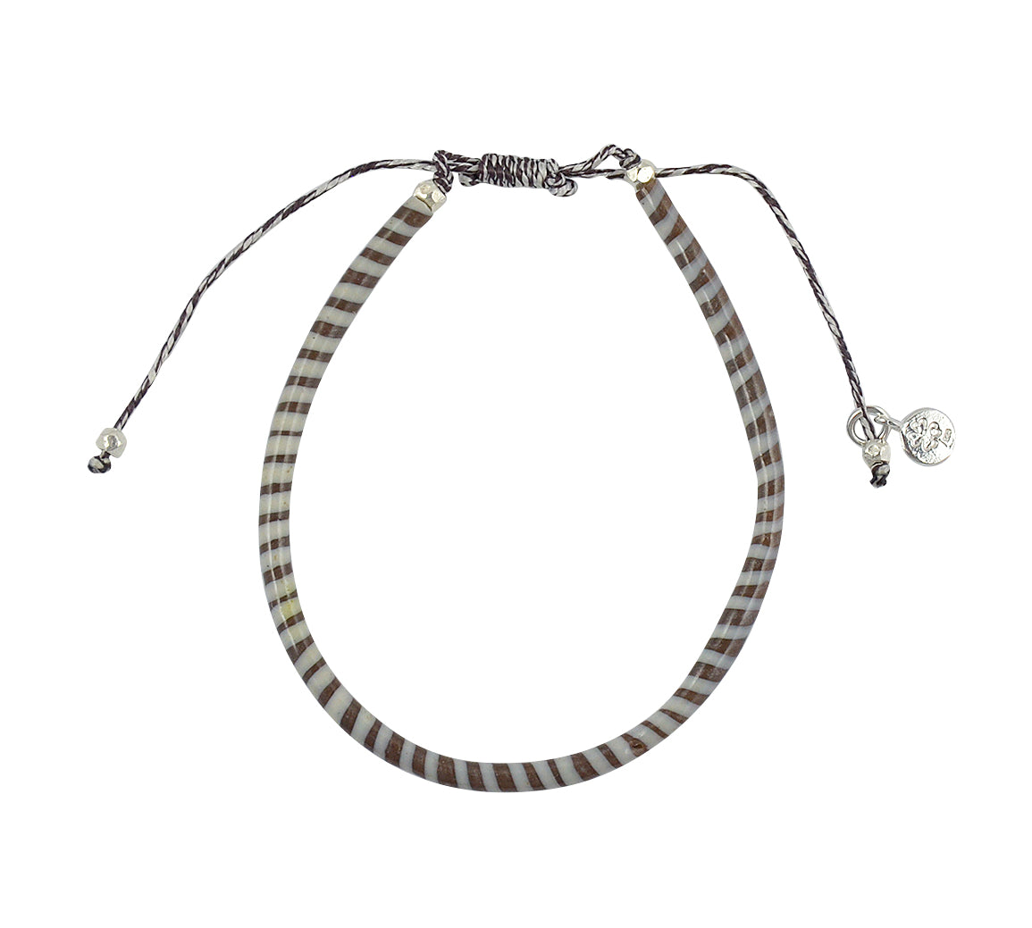 Bracelet mali sur cordon - BRUN & BLANC