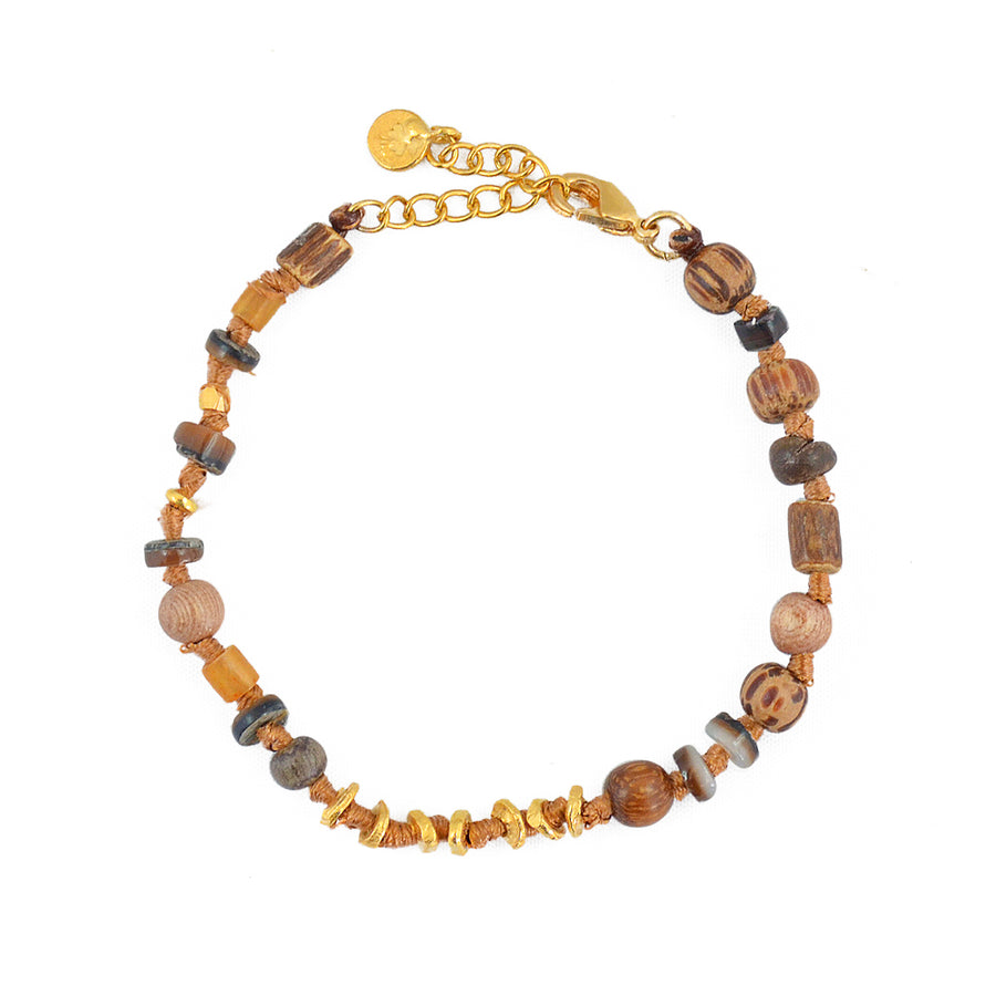 Bracelet doré fil marron et perles de bois