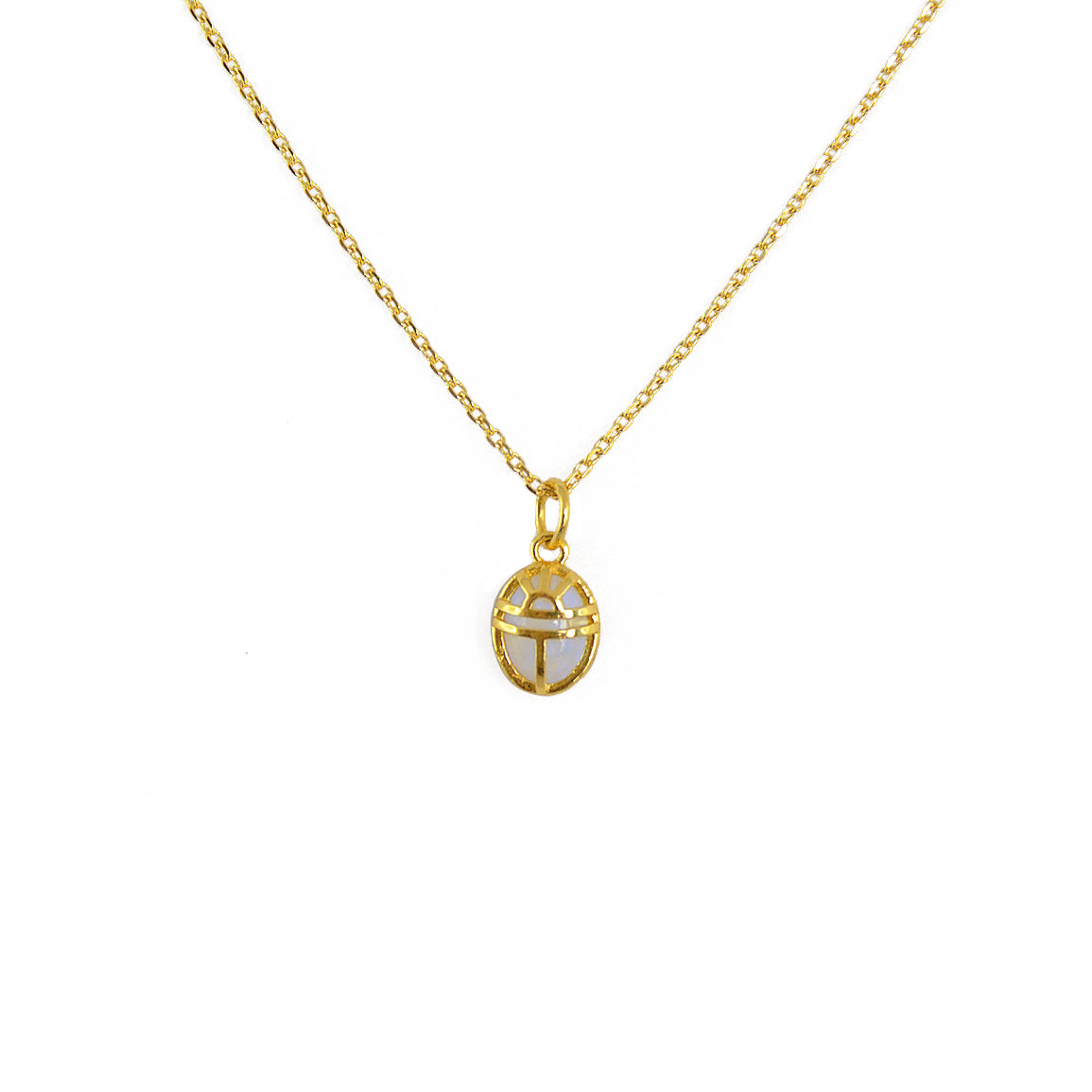 Collier doré pendentif petit scarabée en pierre - PIERRE DE