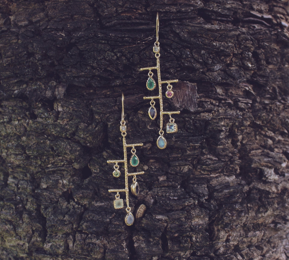 Boucles dorées martelées et pierres - ONYX VERTE - PREHNITE