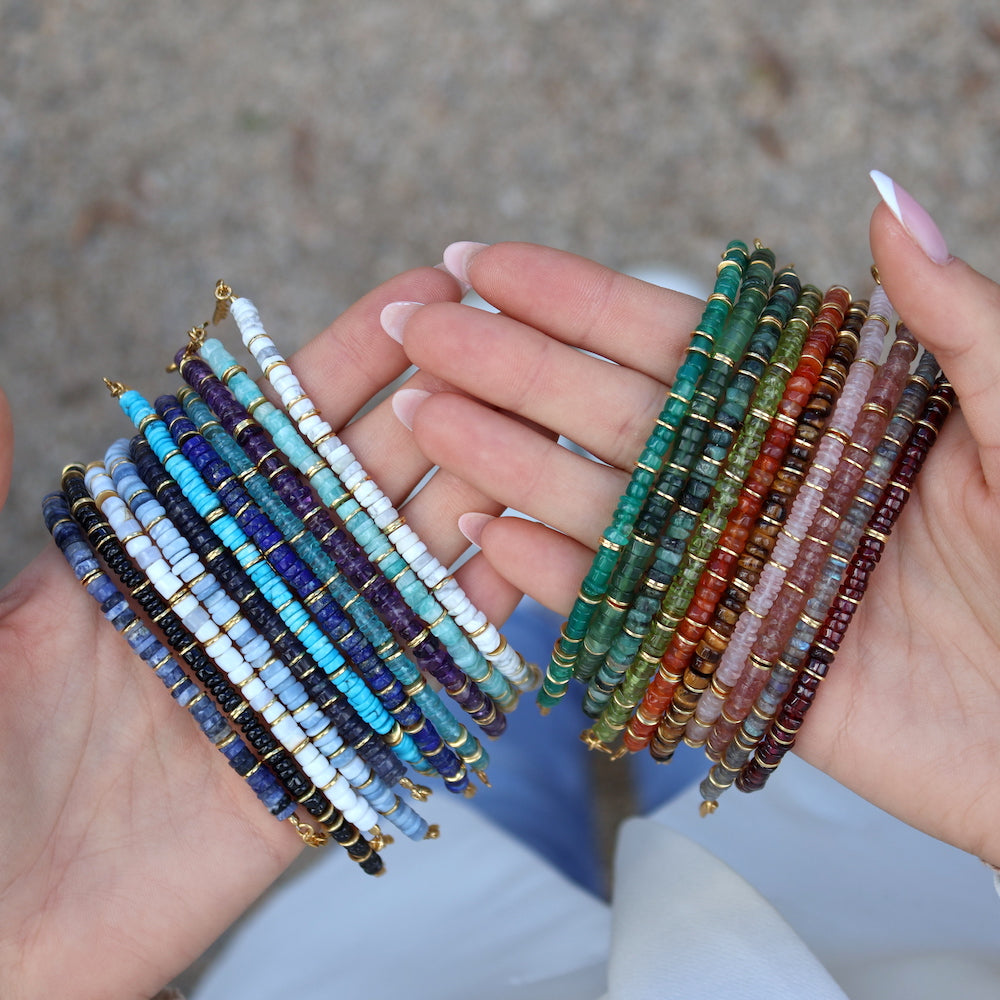 Bracelet doré et pierres heishi - Bracelets