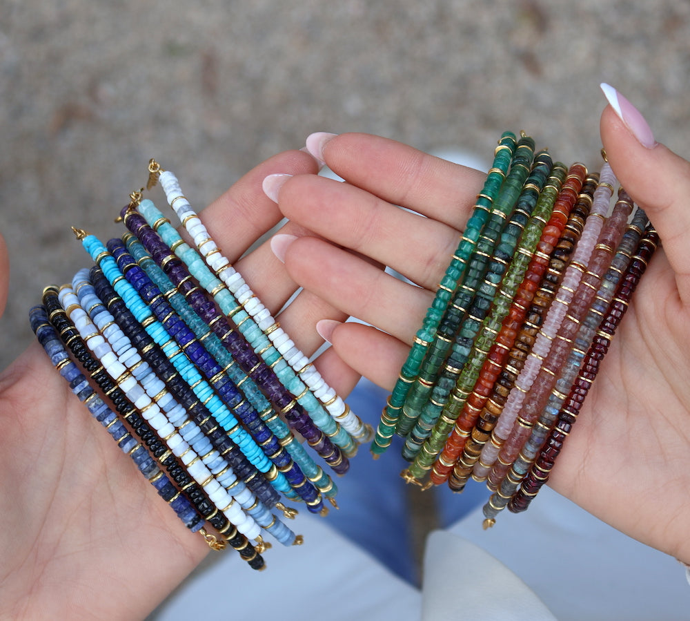 Bracelet doré et pierres heishi - Bracelets