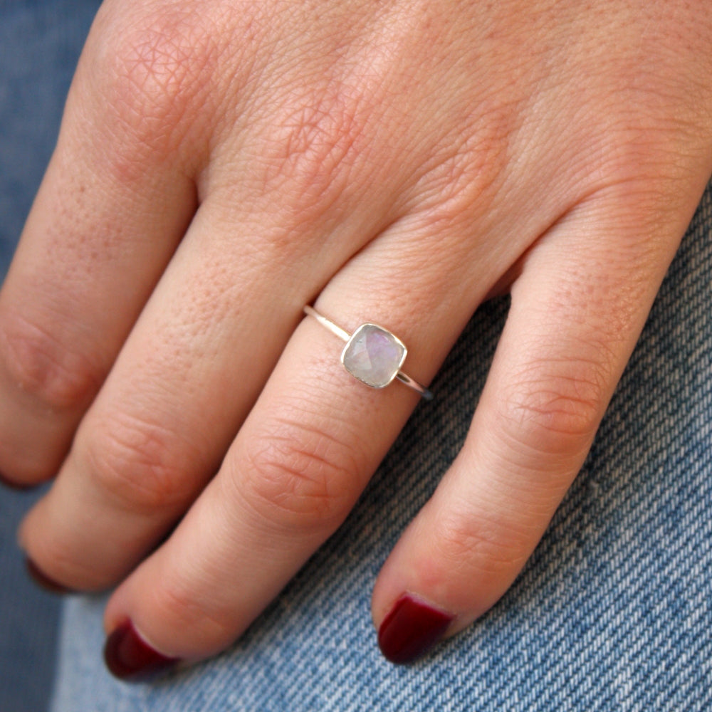 Bague pierre carrée en argent 925 - 50 / PIERRE DE LUNE -