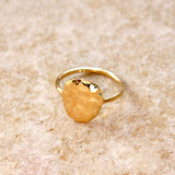 Bague dorée martelée