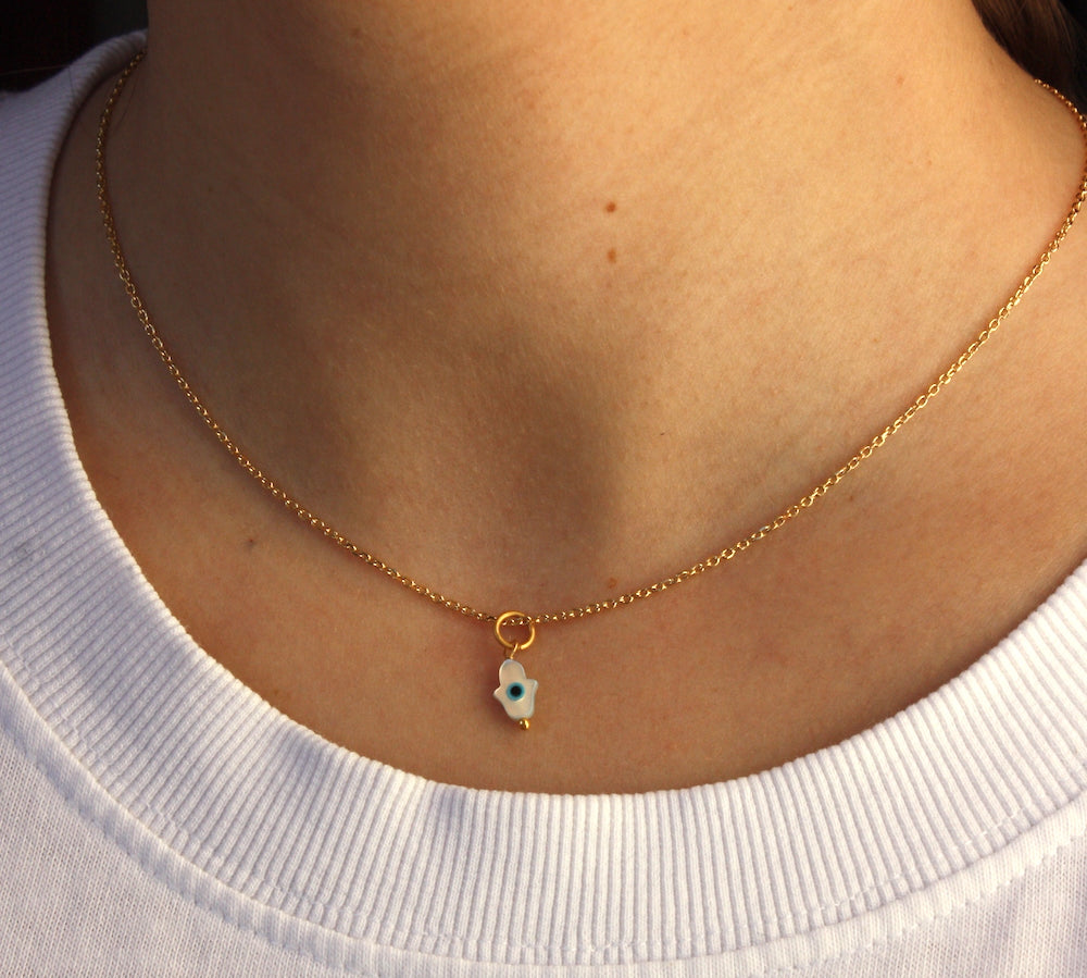 Collier doré talisman oeil nacre - MAIN DE FATMA