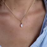 Collier doré pendentif perle et pierre - Colliers