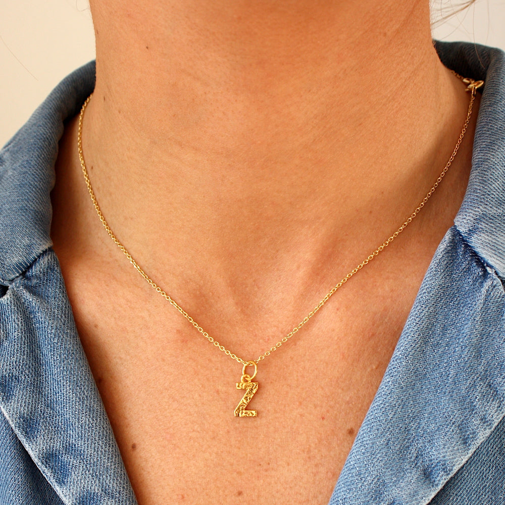 Collier doré lettre martelée - Z