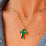 Collier doré pendentif croix pierres carrées - ONYX VERTE