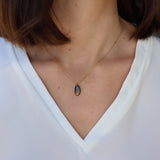 Collier or 18k et tourmaline brune