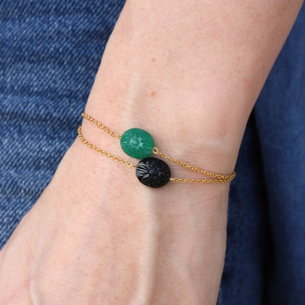 Bracelet doré fleur en pierre naturelle
