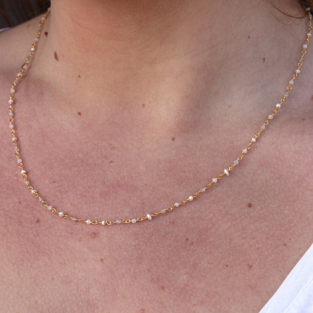 Collier doré Santa Maria en Labradorite Pierre de lune