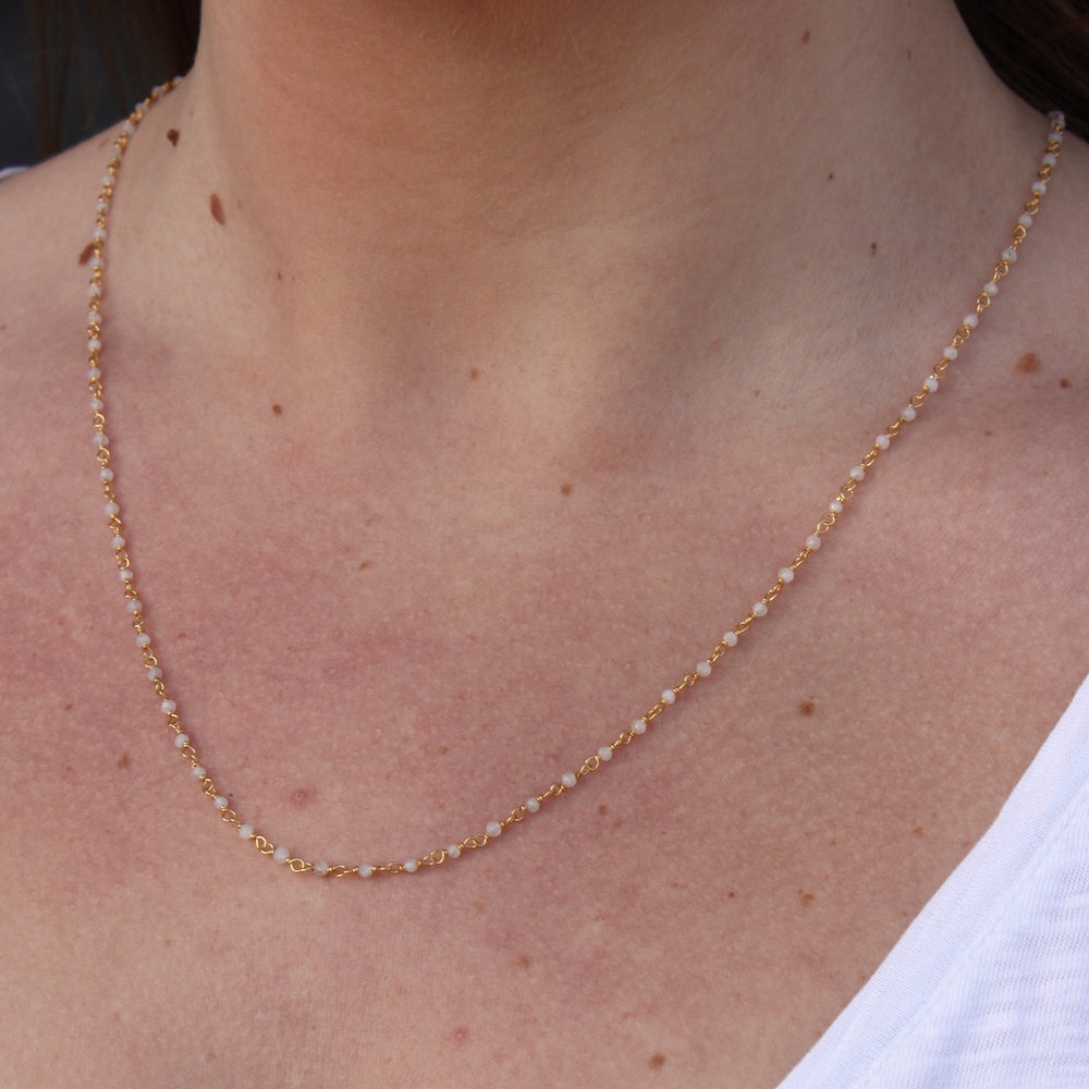 Collier doré Santa Maria en Pierre de lune