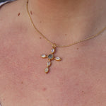 Collier doré croix gipsy pierres