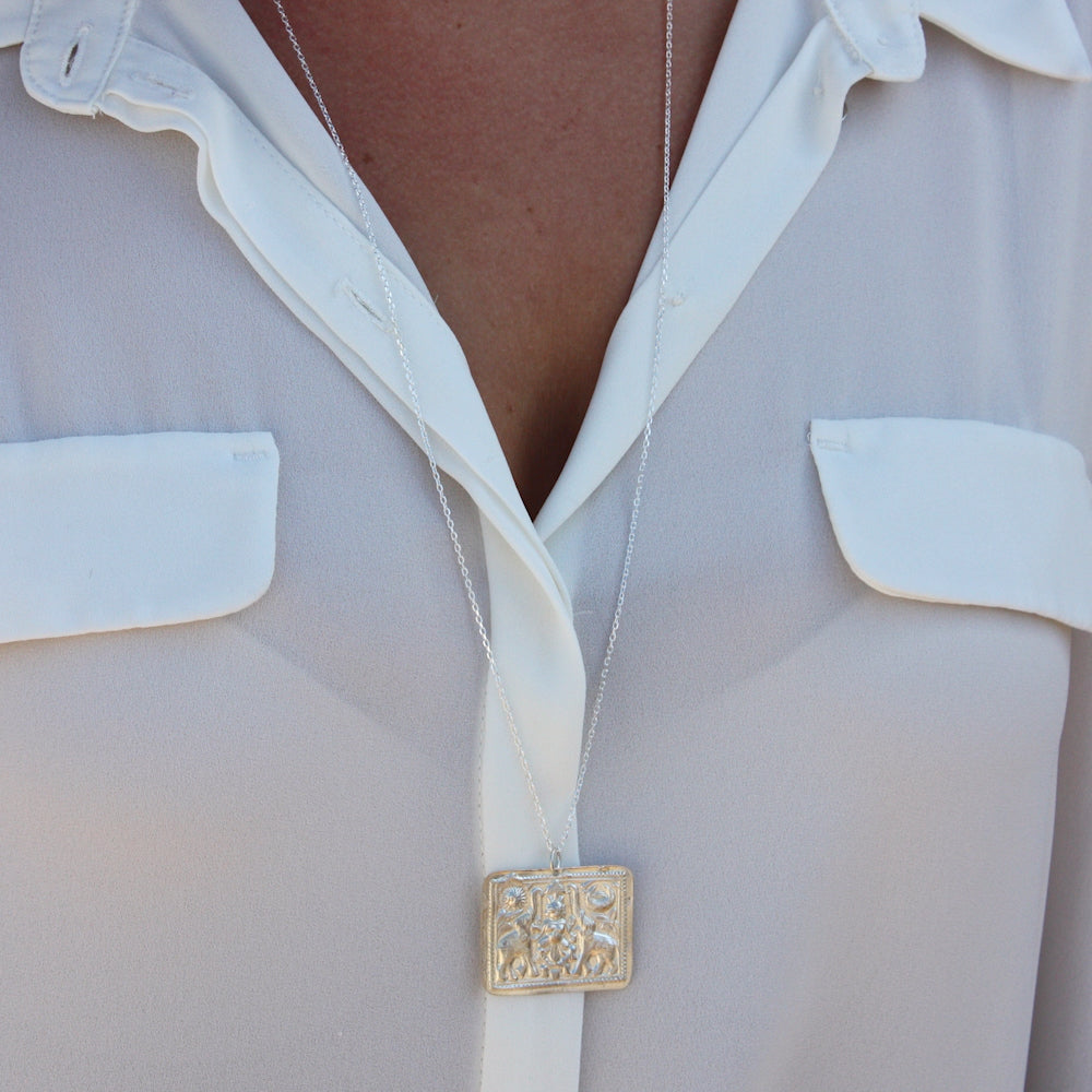 Collier argent 925 et plaque mate divinité indienne