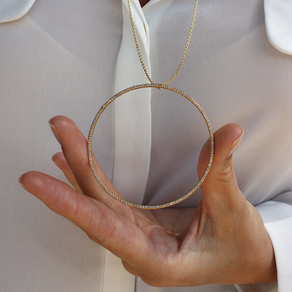 Collier doré anneau S M L XL et zircons blancs - XL