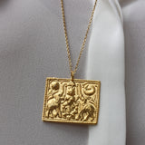 Collier doré et plaque mate divinité indienne