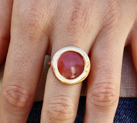 Bague dorée pierre ronde plate - 50 / ONYX ROUGE