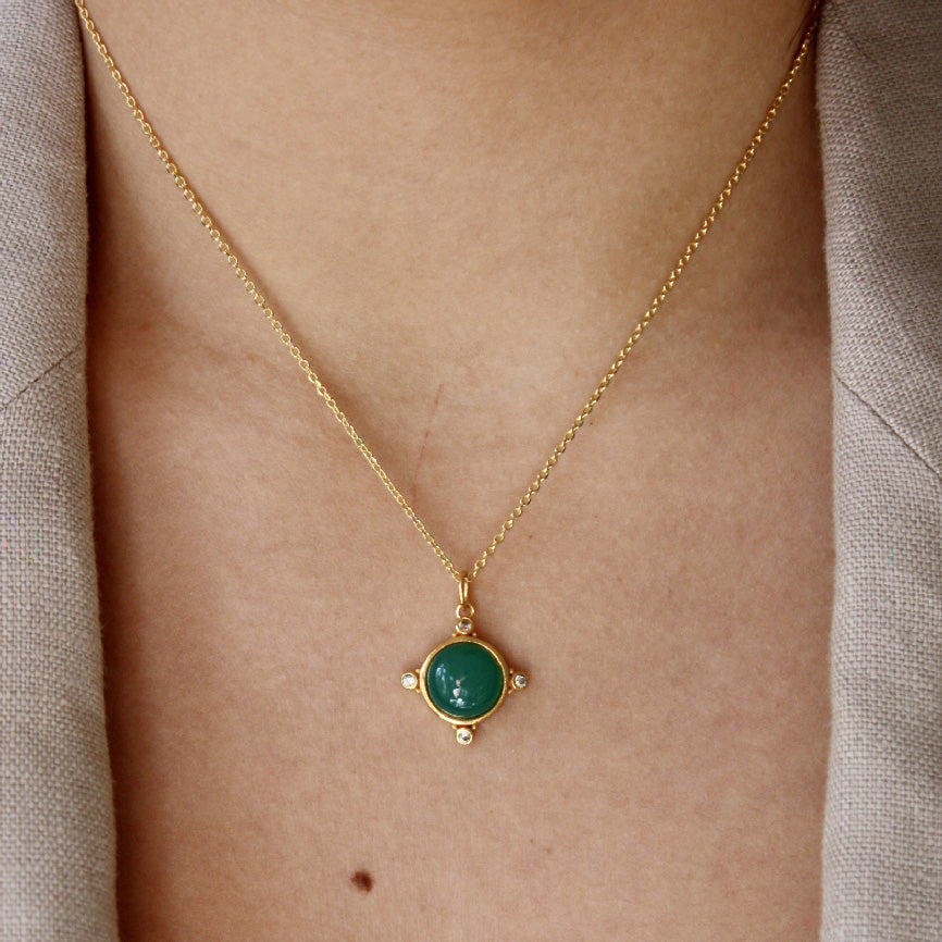 Collier doré pierre cabochon et zircons - ONYX VERTE